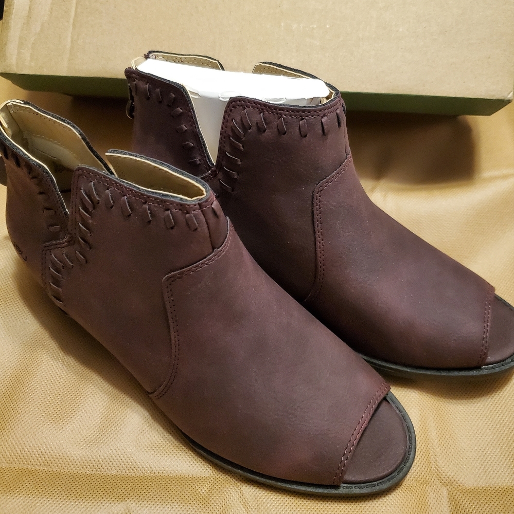 JBU Open Toed Booties